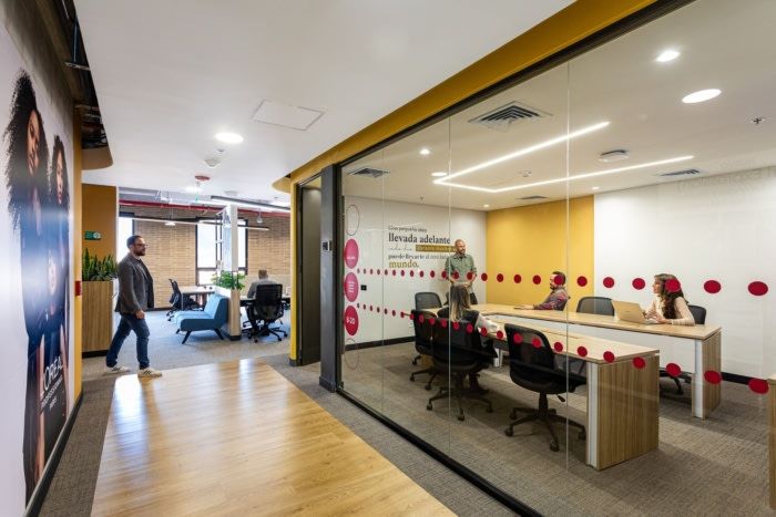 L’Oréal Offices by Contract Workplaces