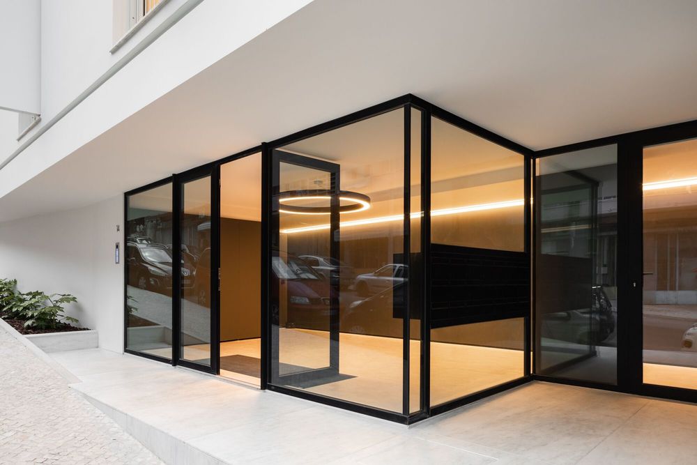 Giestal Building / Saraiva + Associados