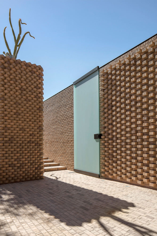 Dazzling in the Desert: Ghost Wash House by A-I-R.