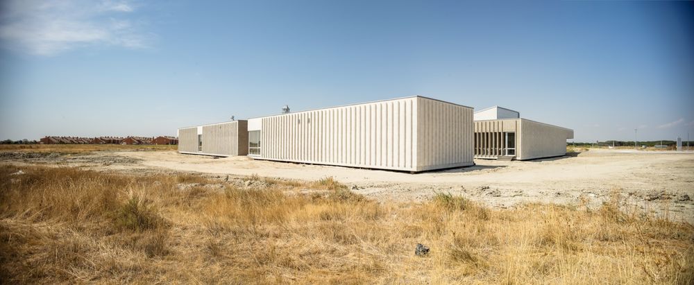 Óscar Miguel Ares Álvarez 打造温馨养老院——Housing for the Elderly