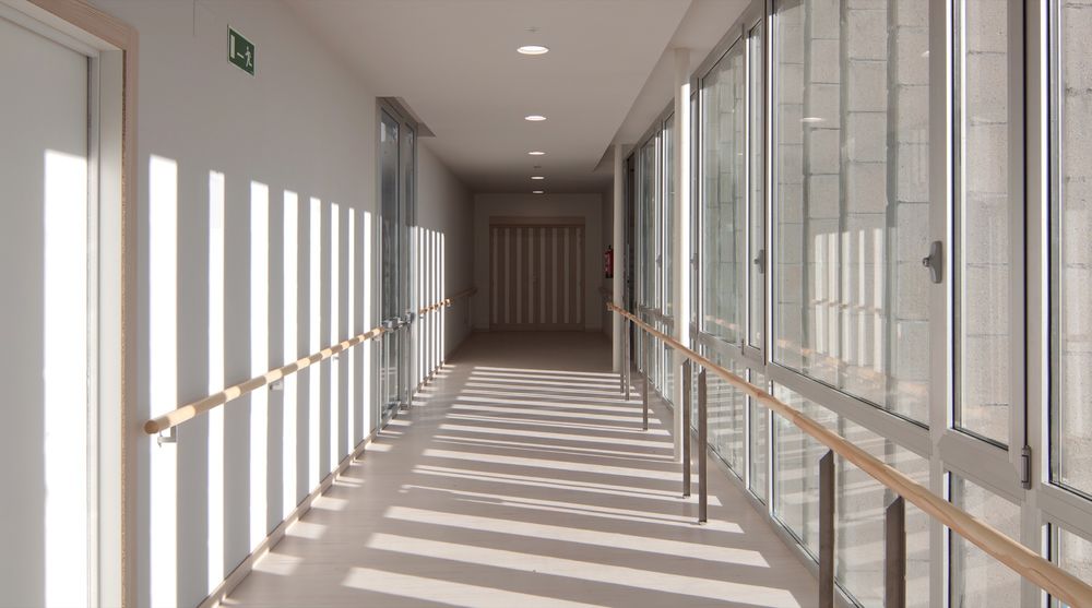 Óscar Miguel Ares Álvarez 打造温馨养老院——Housing for the Elderly