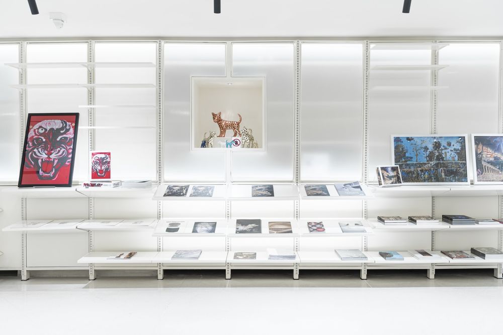泰国 MOCA 商店 | 折叠书式设计展现泰国智慧