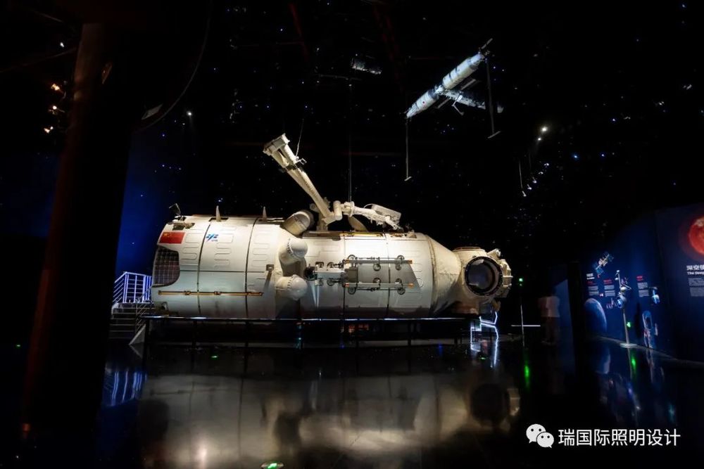 上海天文馆 | 用灯光打造浩渺宇宙的沉浸式体验