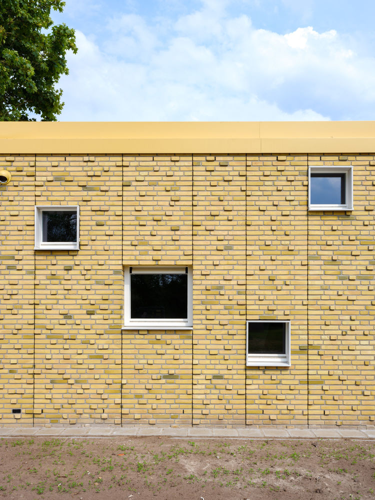 Elzenhof Veenoord Courtyard for Elderly / Specht architects & planners