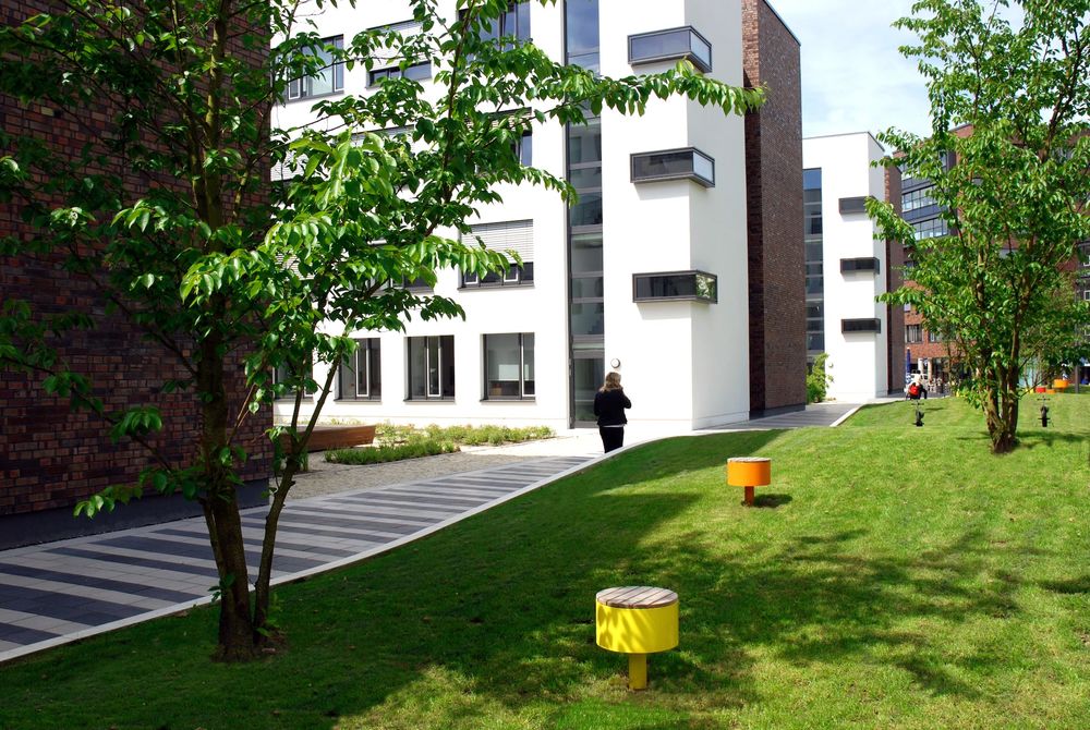 索林根市政厅广场 | 城市客厅的绿色创新