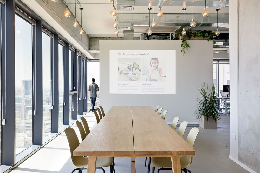 Lumen Offices | 适应疫情需求的高科技办公空间设计