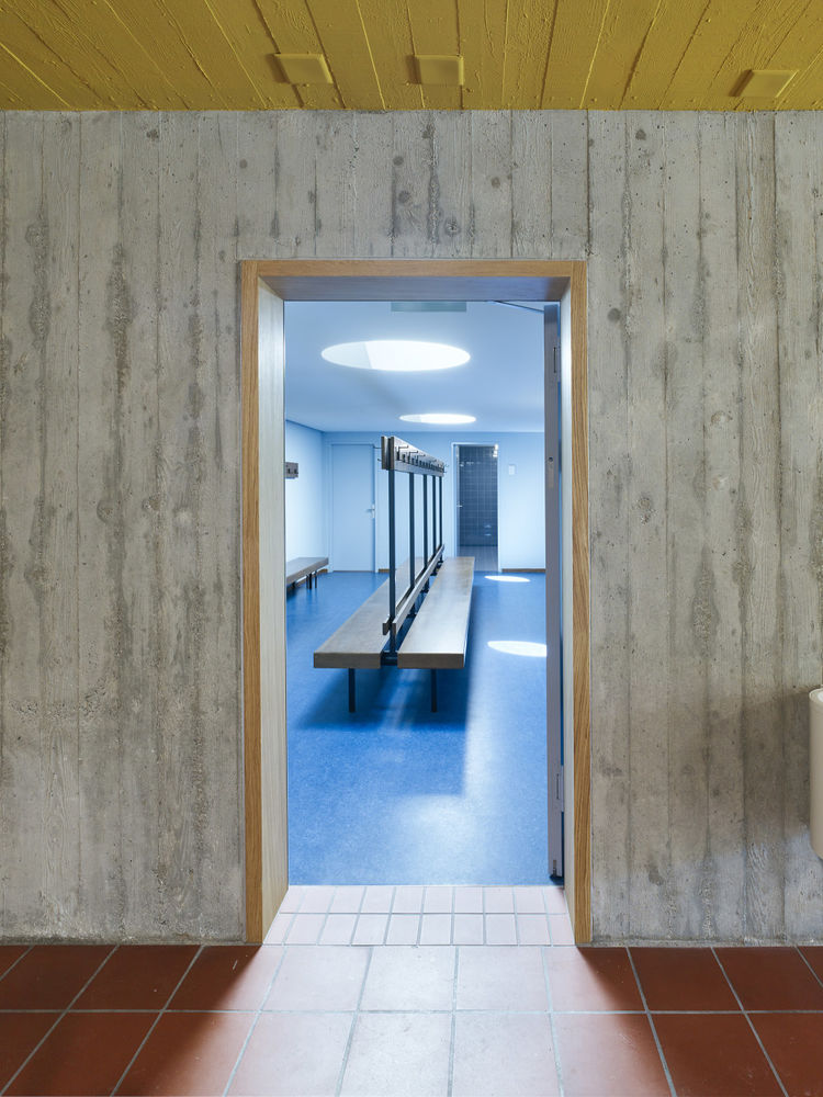 Met Architects 翻新瑞士巴塞尔 Vogelsang 体育馆，展现 60 年代设计风格