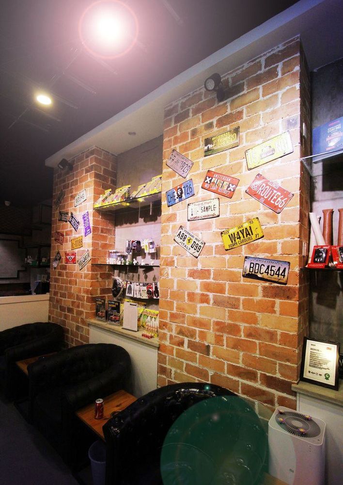 工业金属风CHINNAL汽车美容店，打造科技感视觉体验