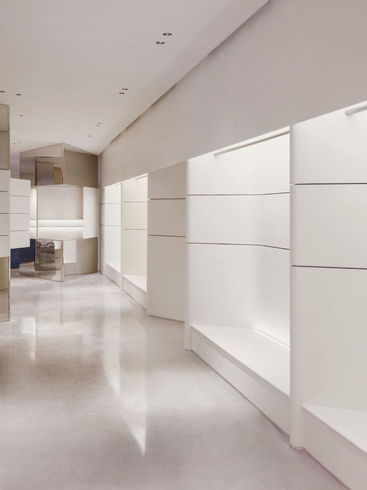 Lost in Echo Store / dongqi Design