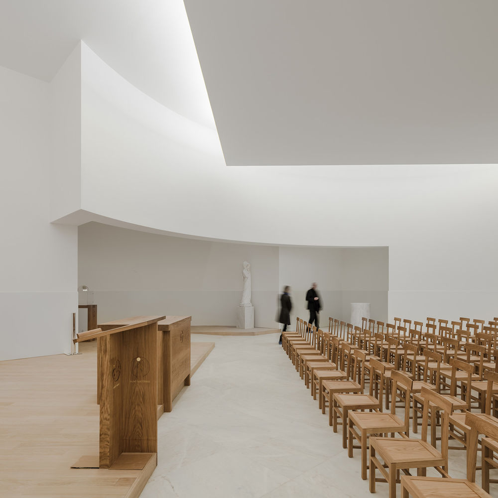 Saint-Jacques-de-la-Lande教堂，法国雷恩 / Álvaro Siza Vieira