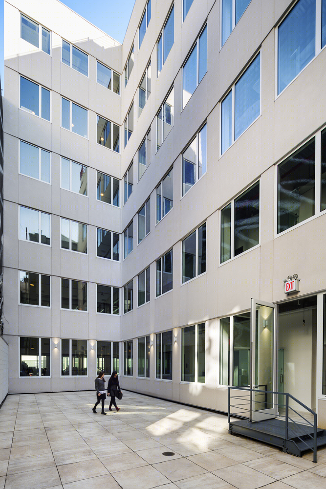 曼哈顿 SoHo 区新建办公建筑