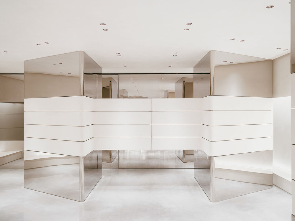 Lost in Echo Store / dongqi Design