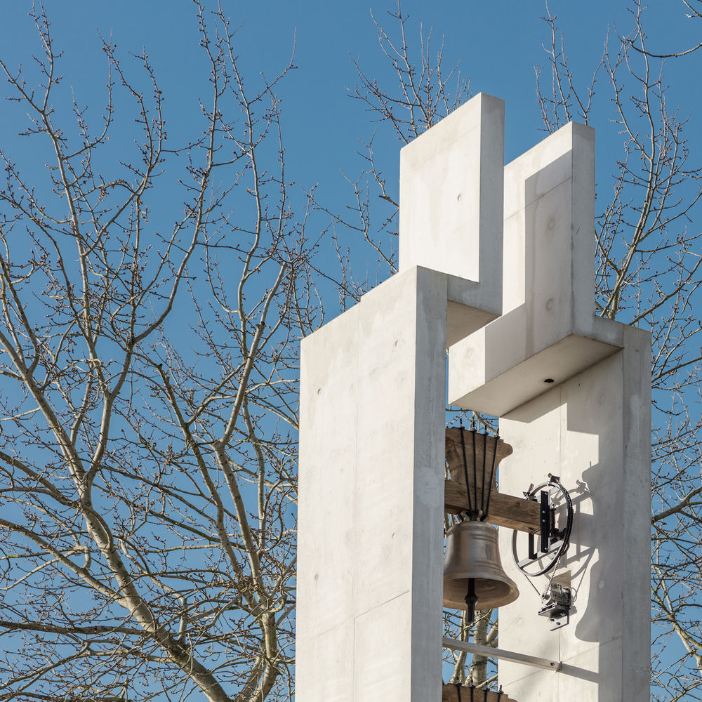 Saint-Jacques-de-la-Lande教堂，法国雷恩 / Álvaro Siza Vieira