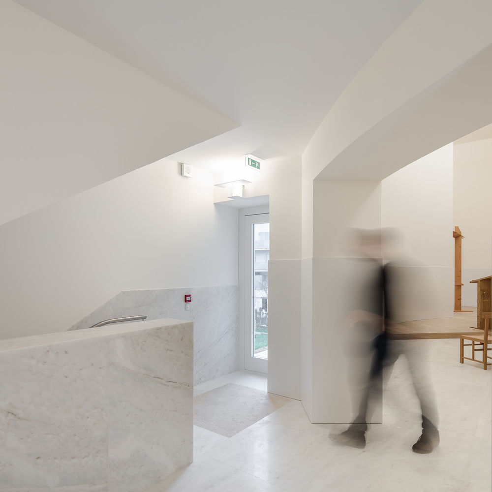Saint-Jacques-de-la-Lande教堂，法国雷恩 / Álvaro Siza Vieira