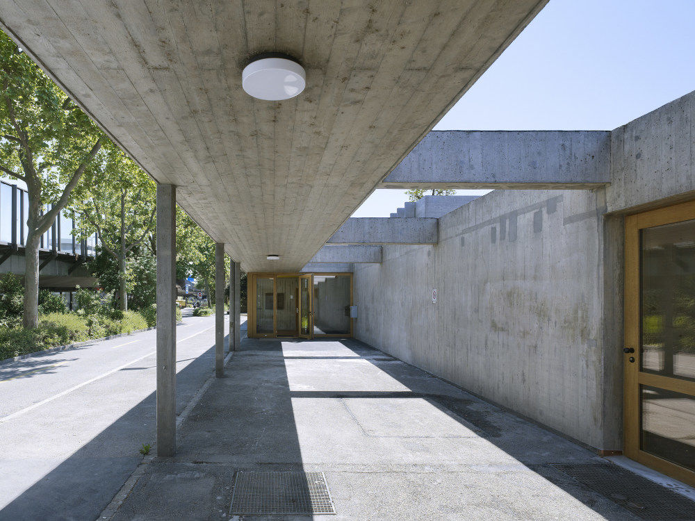 Met Architects 翻新瑞士巴塞尔 Vogelsang 体育馆，展现 60 年代设计风格