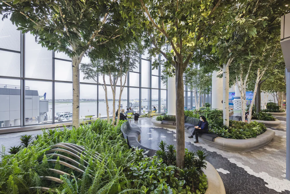 LaGuardia Airport Terminal B Concourse Parks