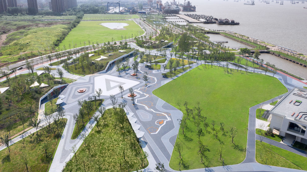 江苏江阴长江码头公园——融合历史与生态的休闲新地标