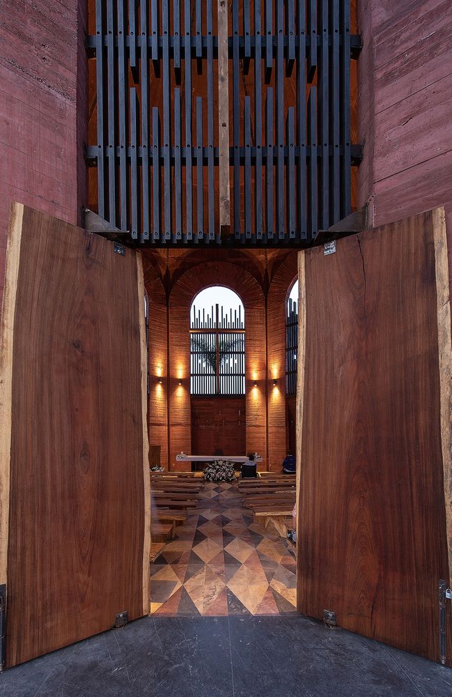 Capilla de la Santa Cruz / Taller de Arquitectura X / Alberto Kalach + Roberto Silva