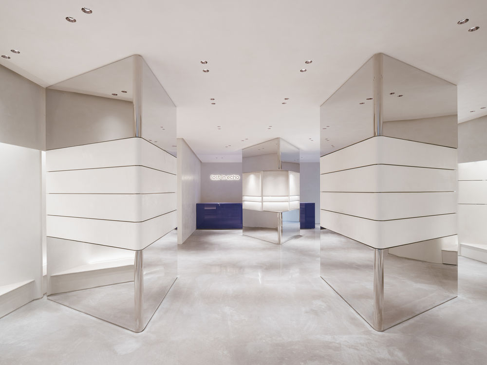 Lost in Echo Store / dongqi Design