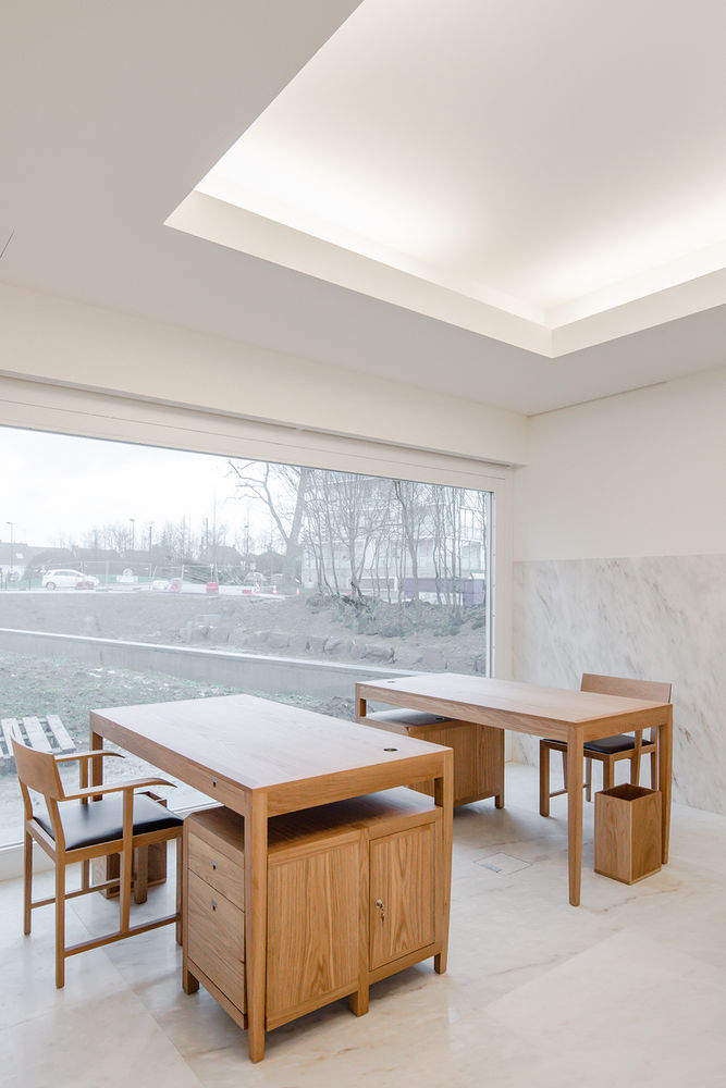 Saint-Jacques-de-la-Lande教堂，法国雷恩 / Álvaro Siza Vieira