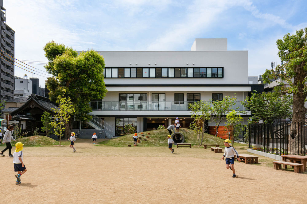 RJ Nursery / HIBINOSEKKEI + Youji no Shiro + Kids Design Labo