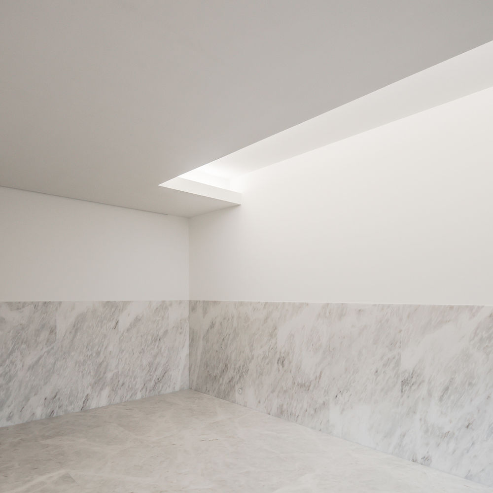 Saint-Jacques-de-la-Lande教堂，法国雷恩 / Álvaro Siza Vieira