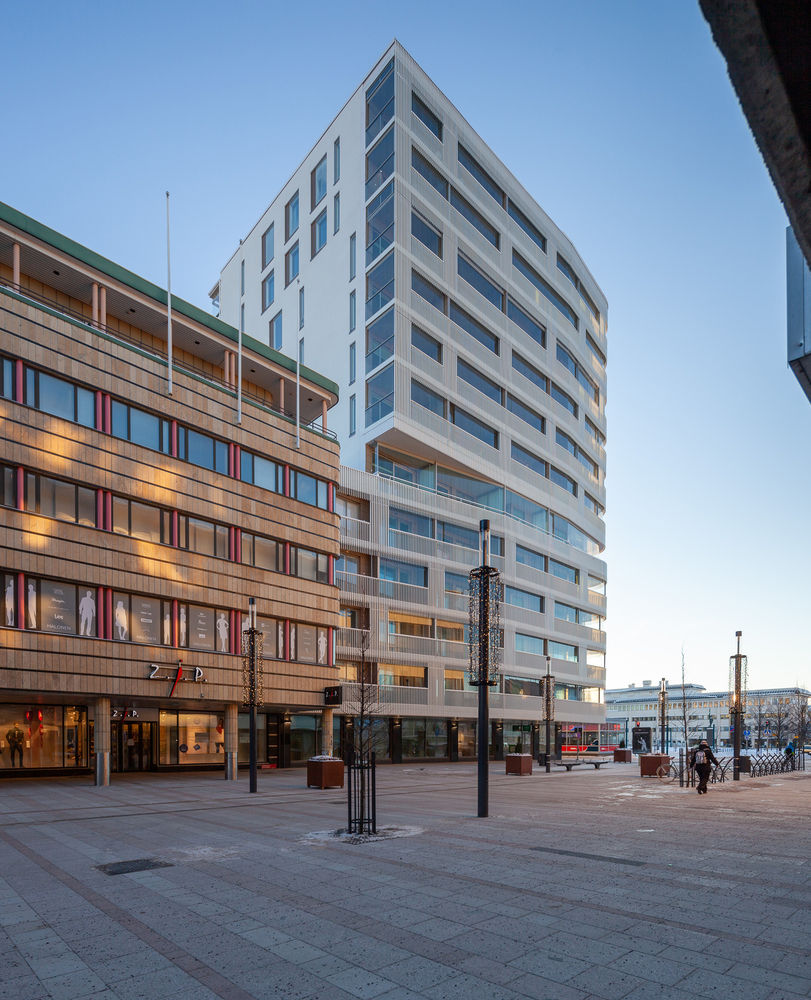 芬兰 Oulu 市 Marskinpuisto 住宅楼 | 曲线建筑与自然共融