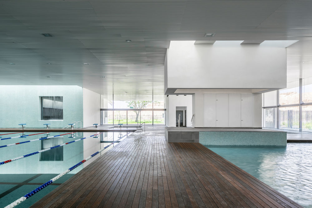 Arava Aquatic Sports Center / Zait Lev Architects