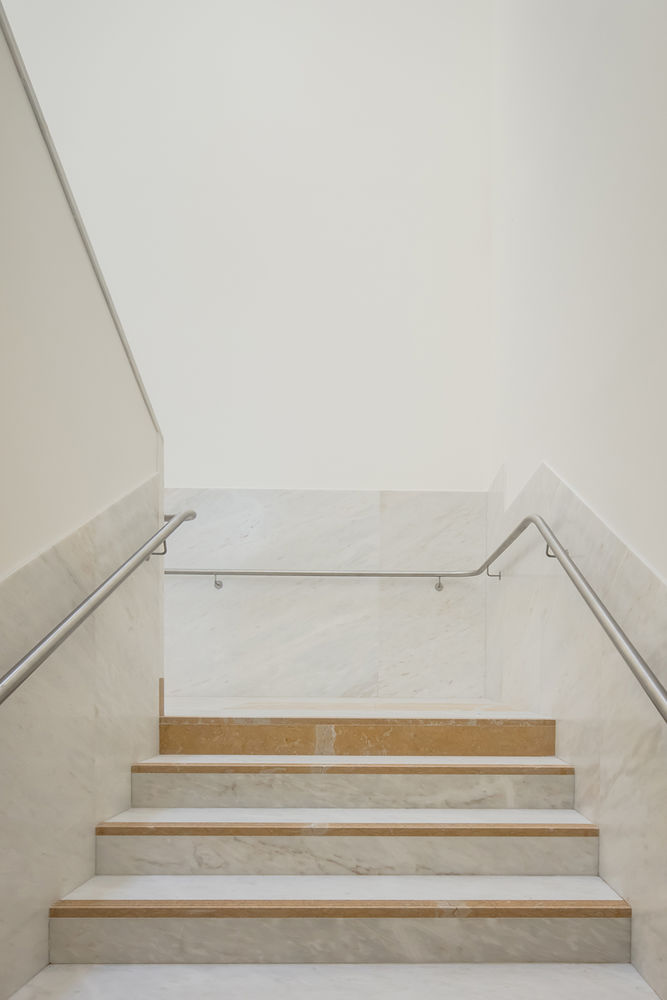 Saint-Jacques-de-la-Lande教堂，法国雷恩 / Álvaro Siza Vieira