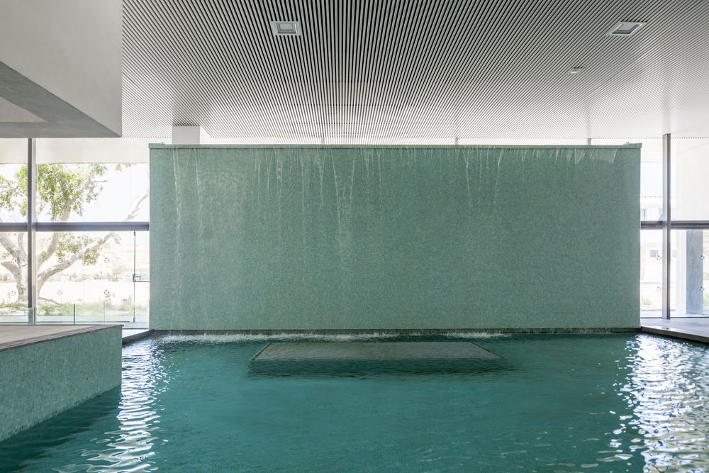 Arava Aquatic Sports Center / Zait Lev Architects