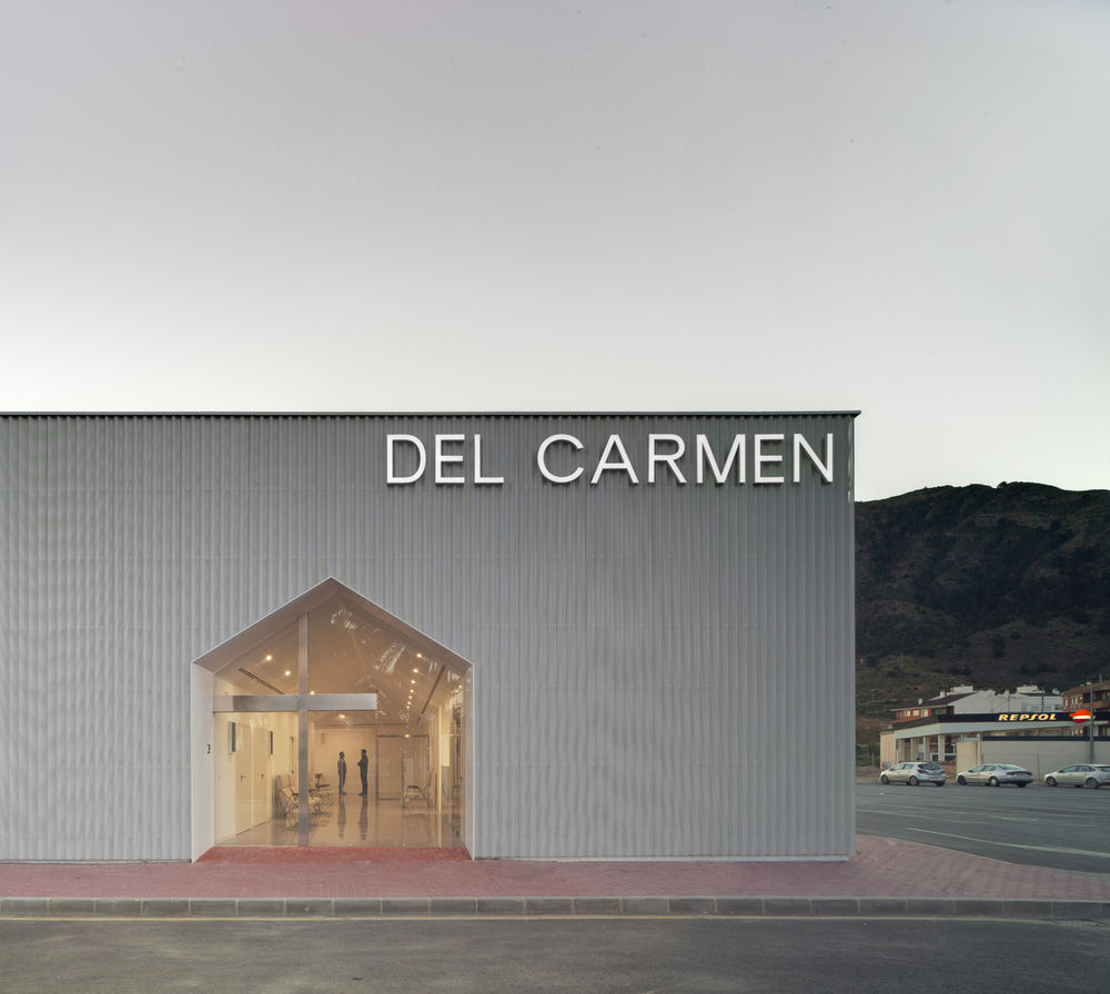 Del Carmen Funeral Home / MCEA | Arquitectura