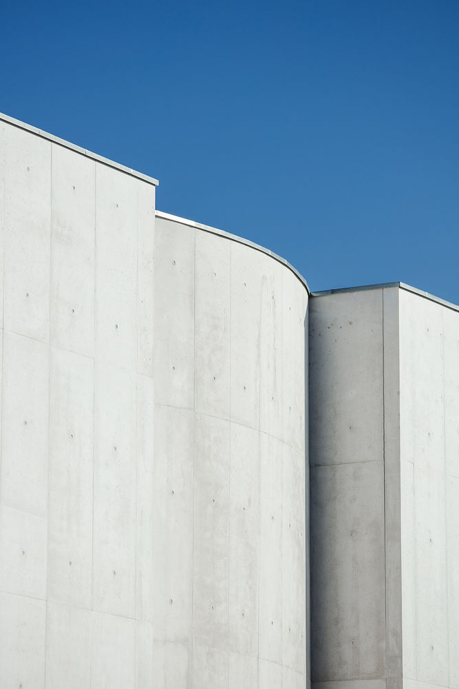 Saint-Jacques-de-la-Lande教堂，法国雷恩 / Álvaro Siza Vieira