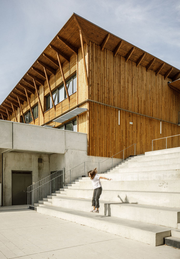 Pian Medoc Junior High School / BPM Architectes