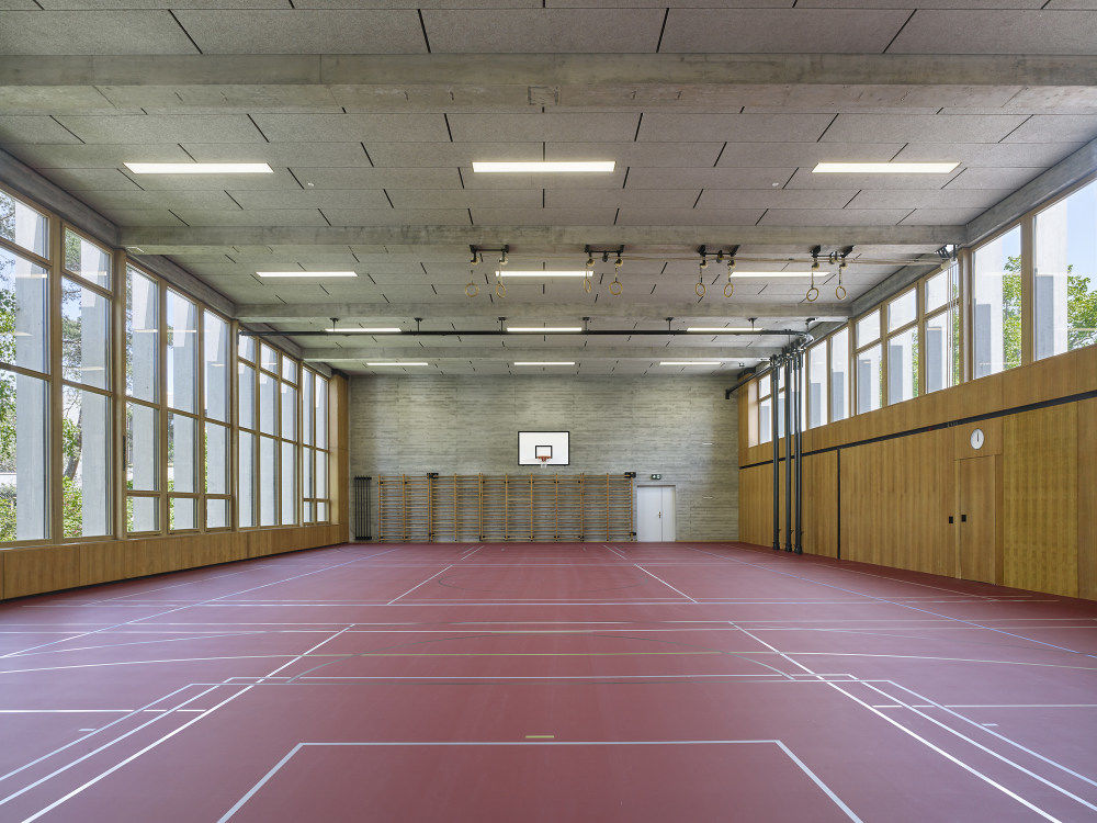 Met Architects 翻新瑞士巴塞尔 Vogelsang 体育馆，展现 60 年代设计风格
