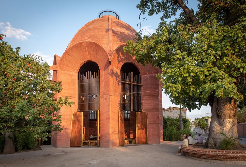 Capilla de la Santa Cruz / Taller de Arquitectura X / Alberto Kalach + Roberto Silva