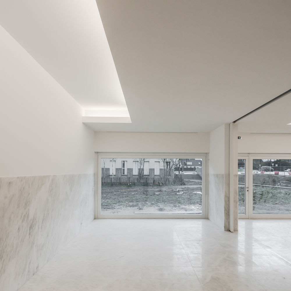 Saint-Jacques-de-la-Lande教堂，法国雷恩 / Álvaro Siza Vieira