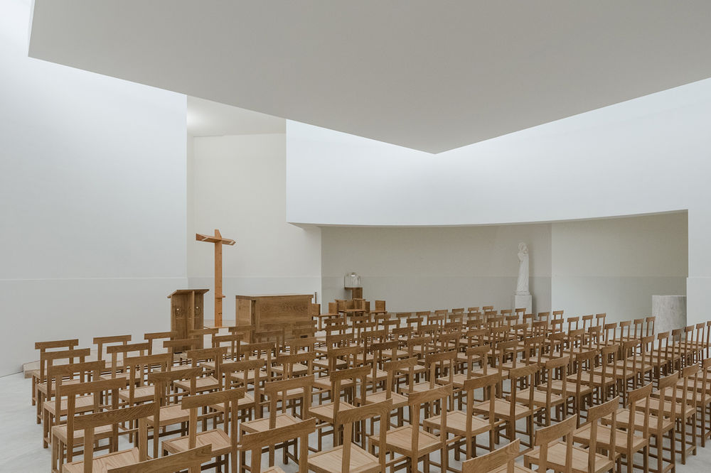 Saint-Jacques-de-la-Lande教堂，法国雷恩 / Álvaro Siza Vieira