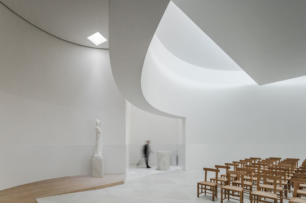 Saint-Jacques-de-la-Lande教堂，法国雷恩 / Álvaro Siza Vieira