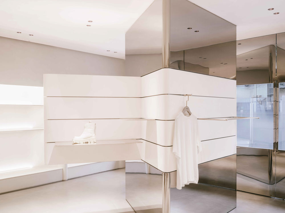 Lost in Echo Store / dongqi Design
