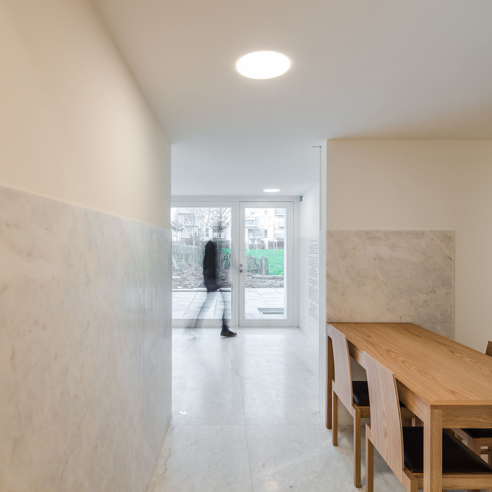 Saint-Jacques-de-la-Lande教堂，法国雷恩 / Álvaro Siza Vieira