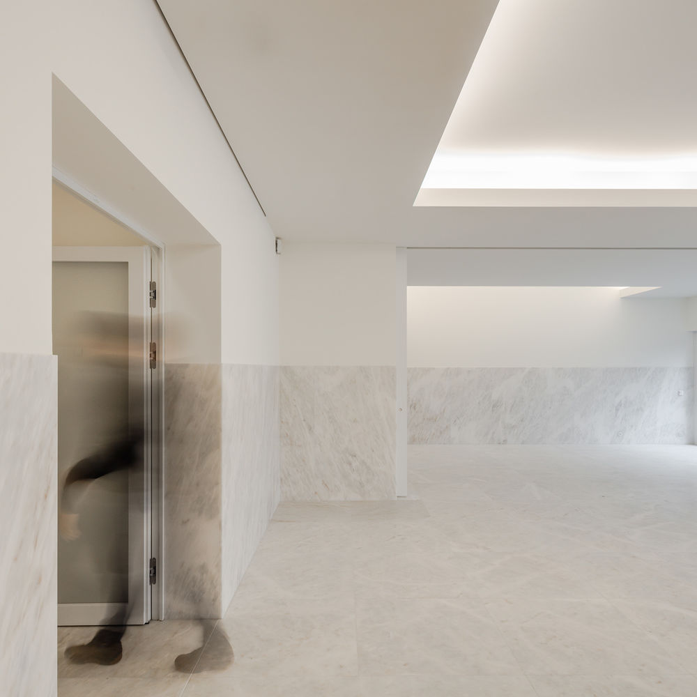 Saint-Jacques-de-la-Lande教堂，法国雷恩 / Álvaro Siza Vieira