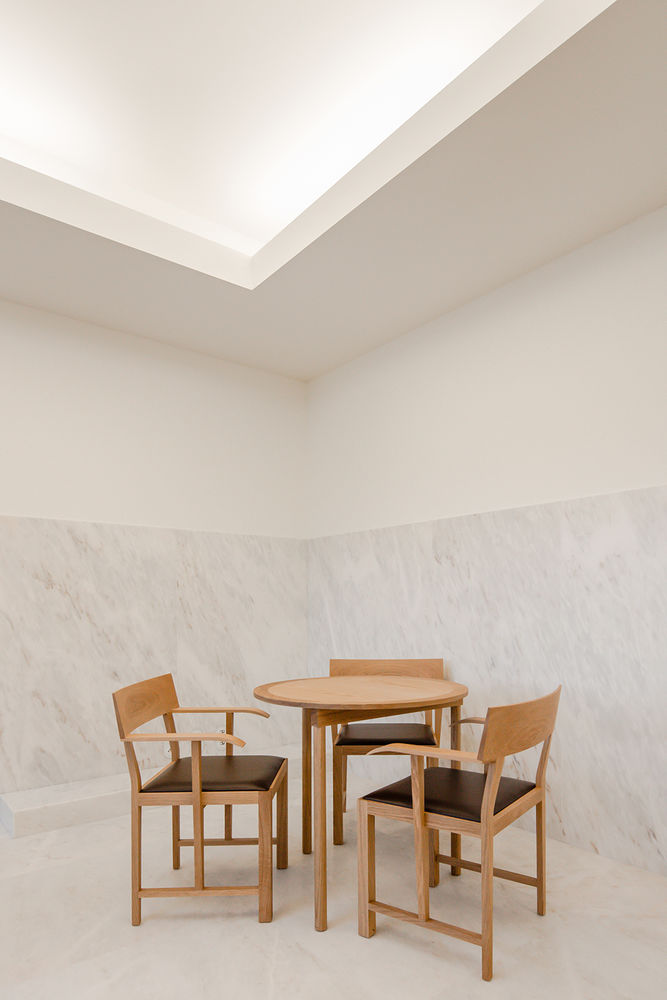 Saint-Jacques-de-la-Lande教堂，法国雷恩 / Álvaro Siza Vieira