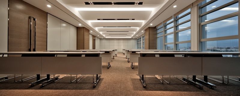 云南玉溪活发集团大厦综合楼——现代简约风格之美