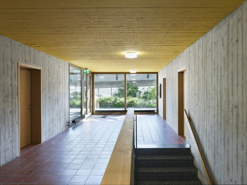 Met Architects 翻新瑞士巴塞尔 Vogelsang 体育馆，展现 60 年代设计风格