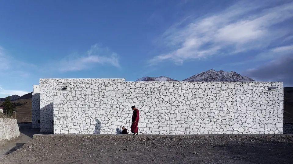 雪山之畔的藏式新旧对话——青海赞普博物馆扩建