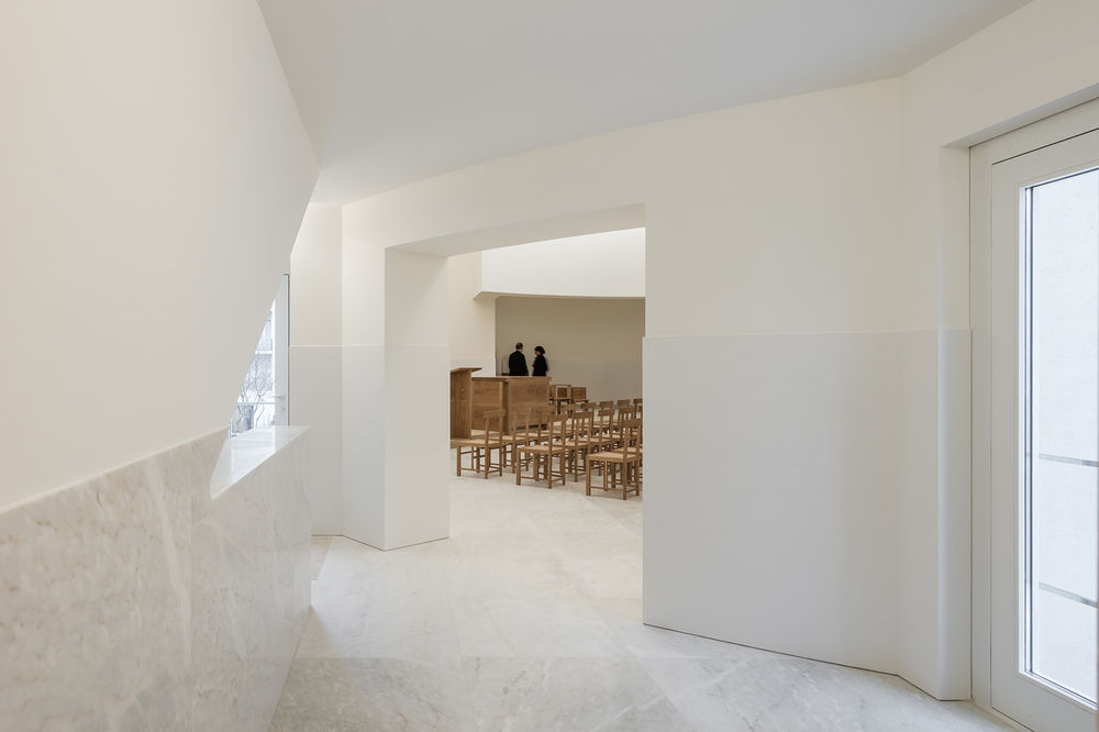 Saint-Jacques-de-la-Lande教堂，法国雷恩 / Álvaro Siza Vieira