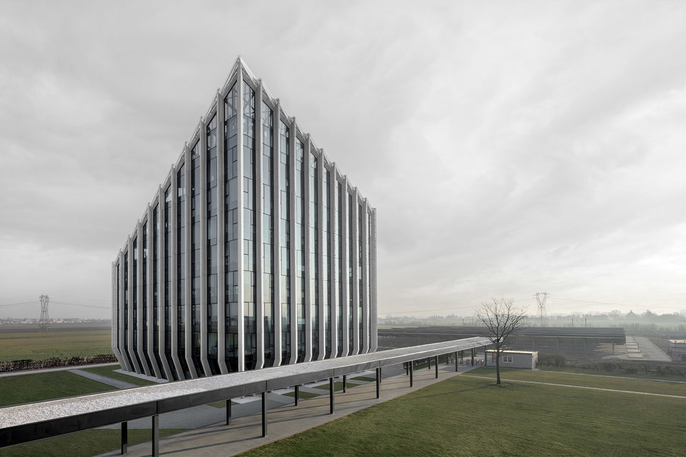 Bonfiglioli总部大楼，意大利 / Peter Pichler Architecture