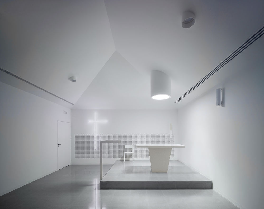 Del Carmen Funeral Home / MCEA | Arquitectura