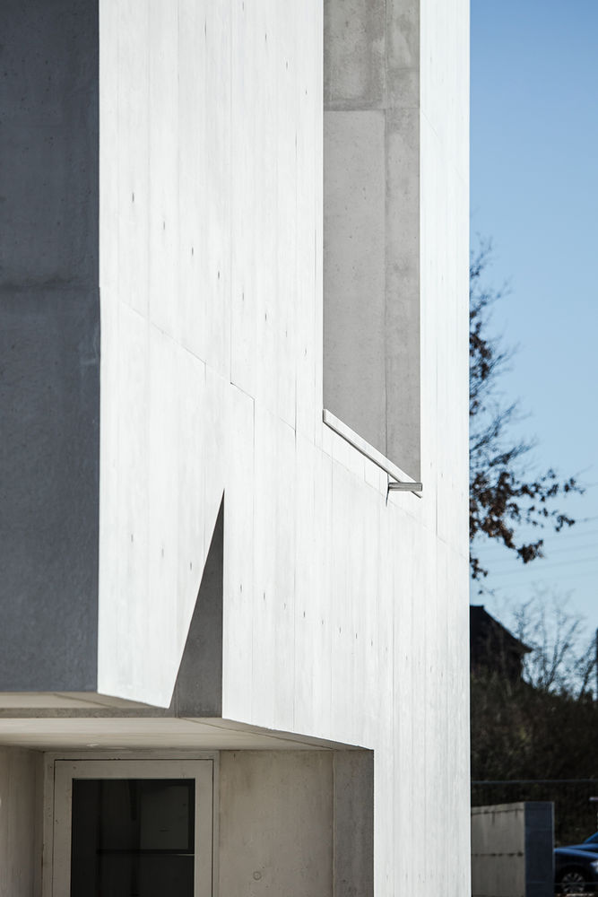 Saint-Jacques-de-la-Lande教堂，法国雷恩 / Álvaro Siza Vieira
