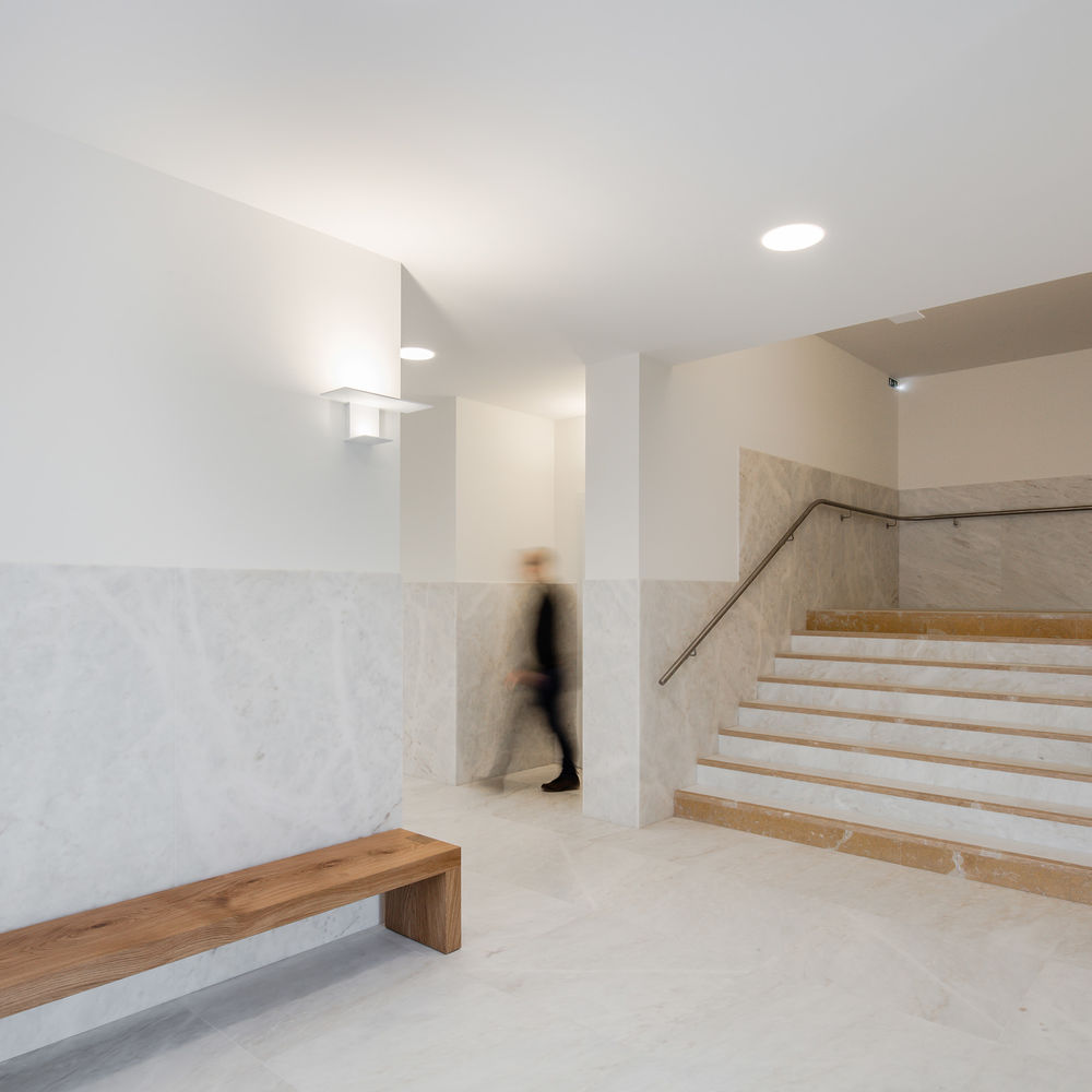 Saint-Jacques-de-la-Lande教堂，法国雷恩 / Álvaro Siza Vieira